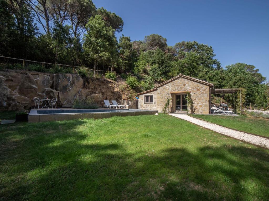 A garden outside Chalet Il Talamo by Interhome