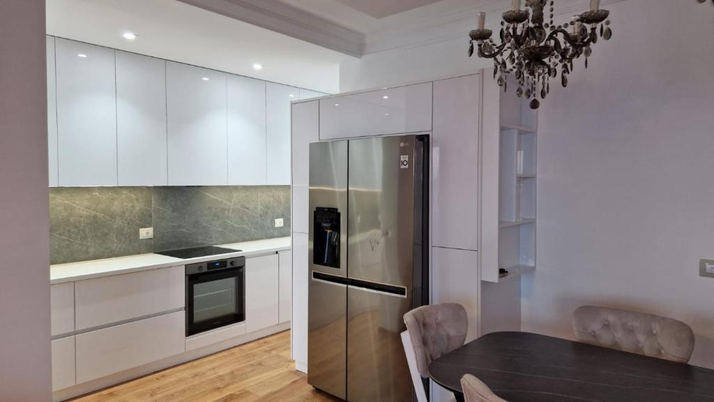 Pirro Luxury Apartment - Imazhi 4