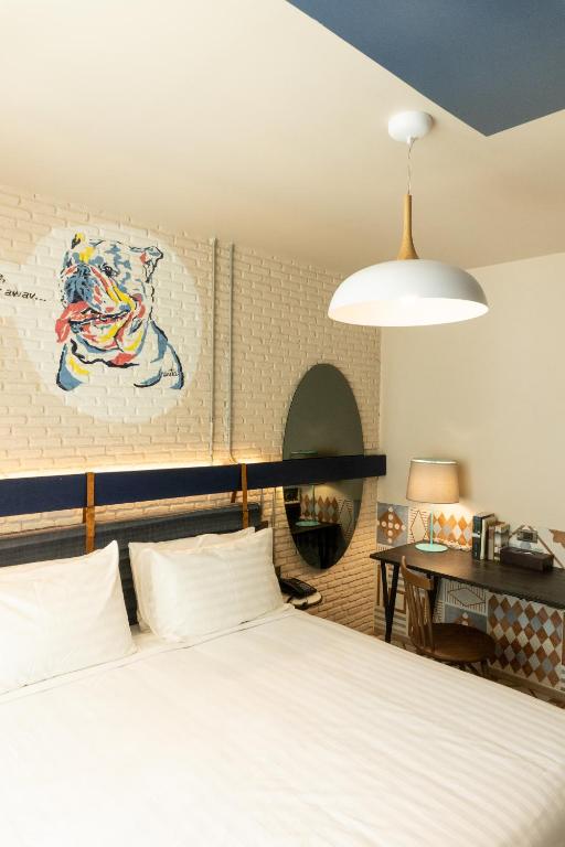 Tints of Blue Hotel - 15