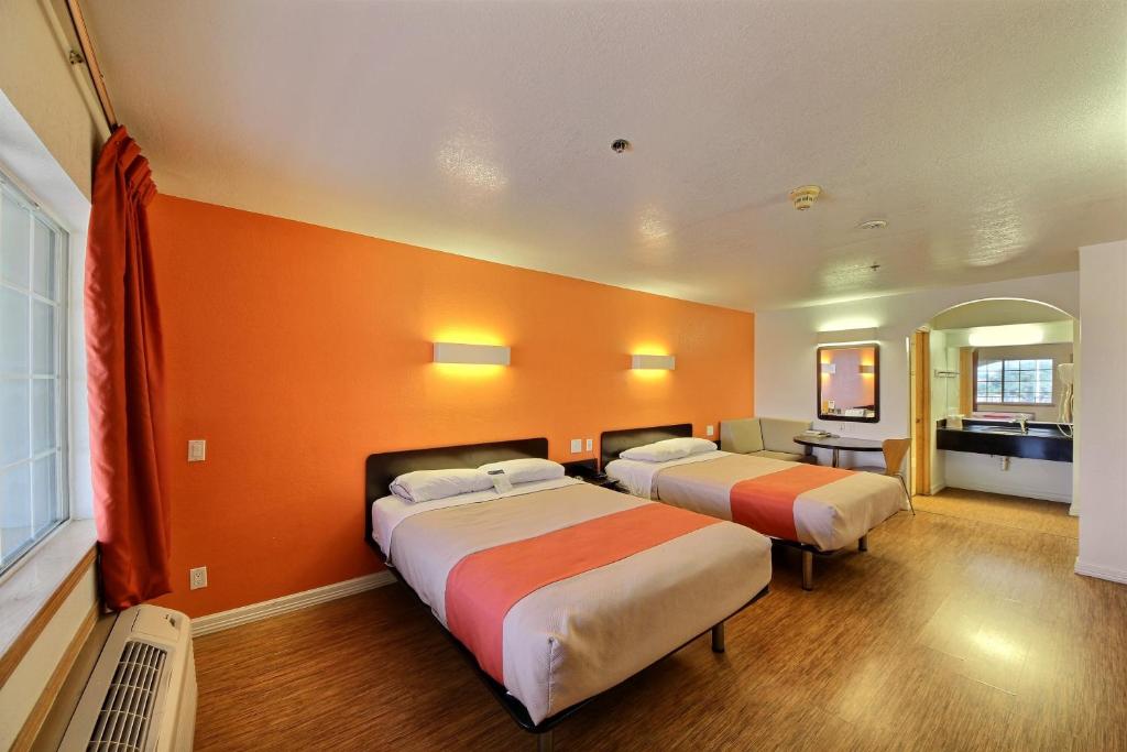 Motel 6-Edinburg, TX photo