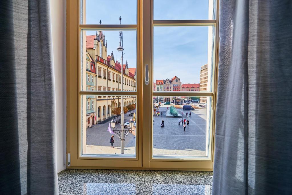 Foto de la galeria de Market Square Apartment Old Town Wroclaw by Renters a Wrocław