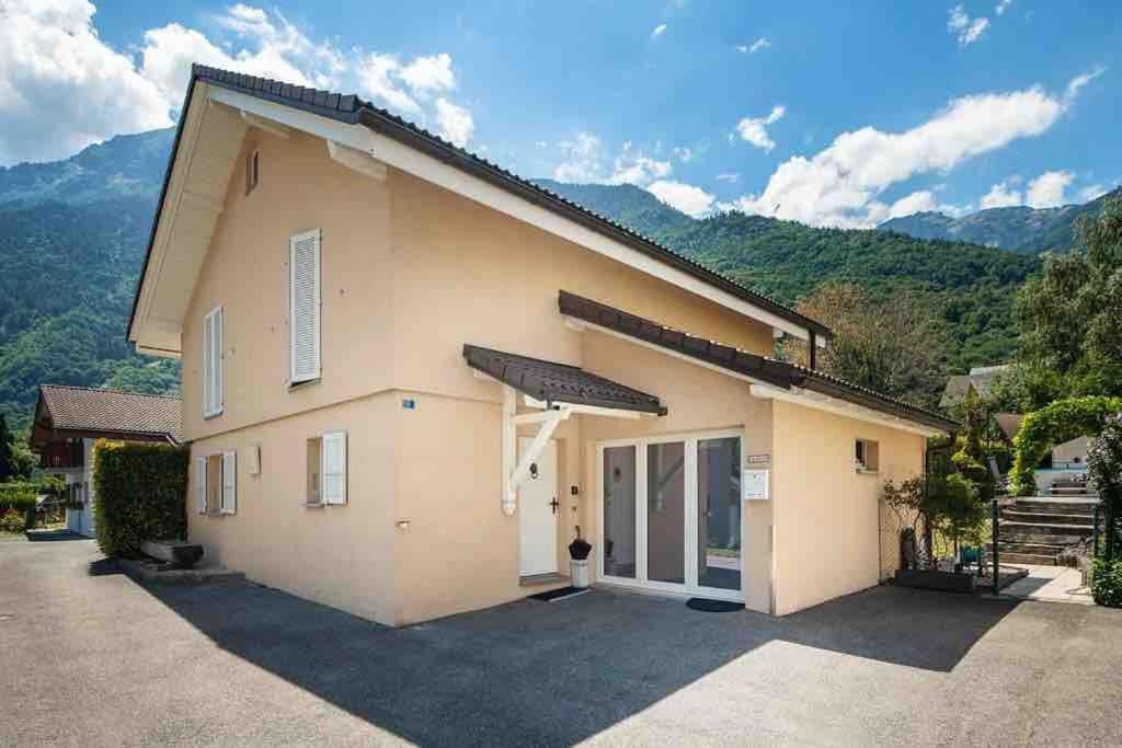 Grande villa indépendante - Housity