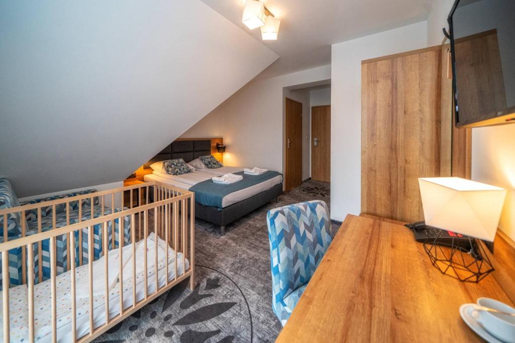 Malinowy Potok - Double Room With Balcony (2 Adults + 1 Child)