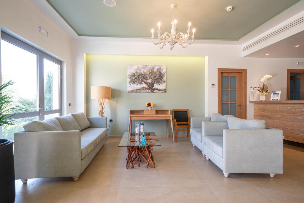 Posezení v ubytování Costa Rossa Boutique Hotel - Adults Only