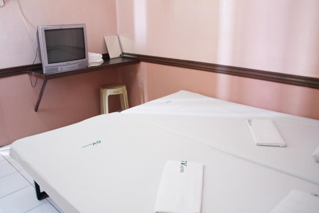 TV a/nebo společenská místnost v ubytování GV Hotel - Catarman