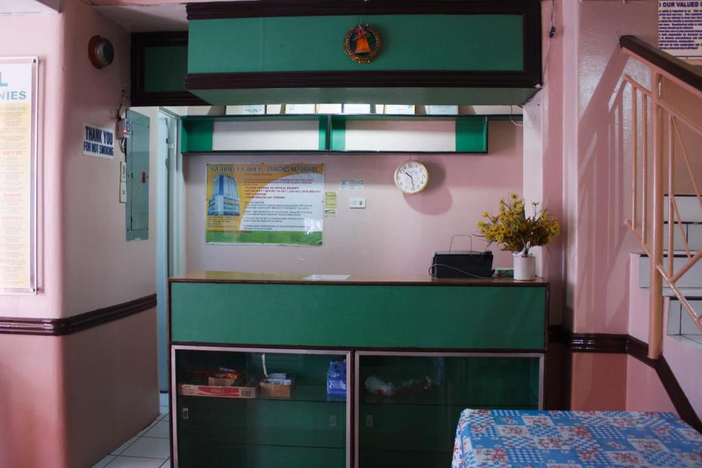 Kuchyň nebo kuchyňský kout v ubytování GV Hotel - Catarman
