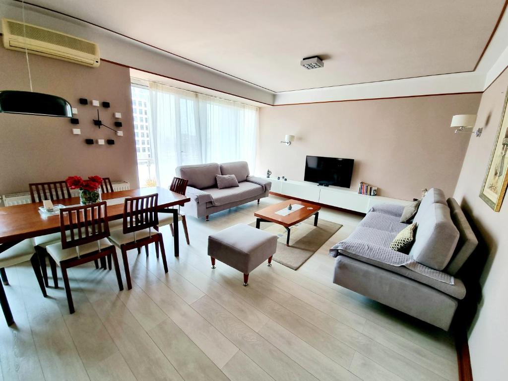 Apartment 13 - Your Perfect Stay in Durres City