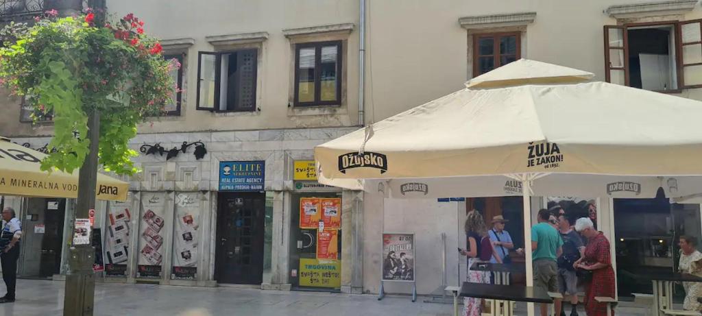 Hostia v ubytovaní Apartman Julija 2