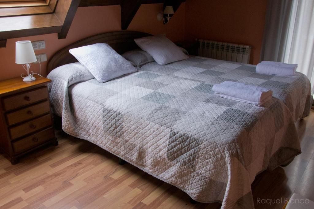 Letto o letti in una camera di Hotel Saueth