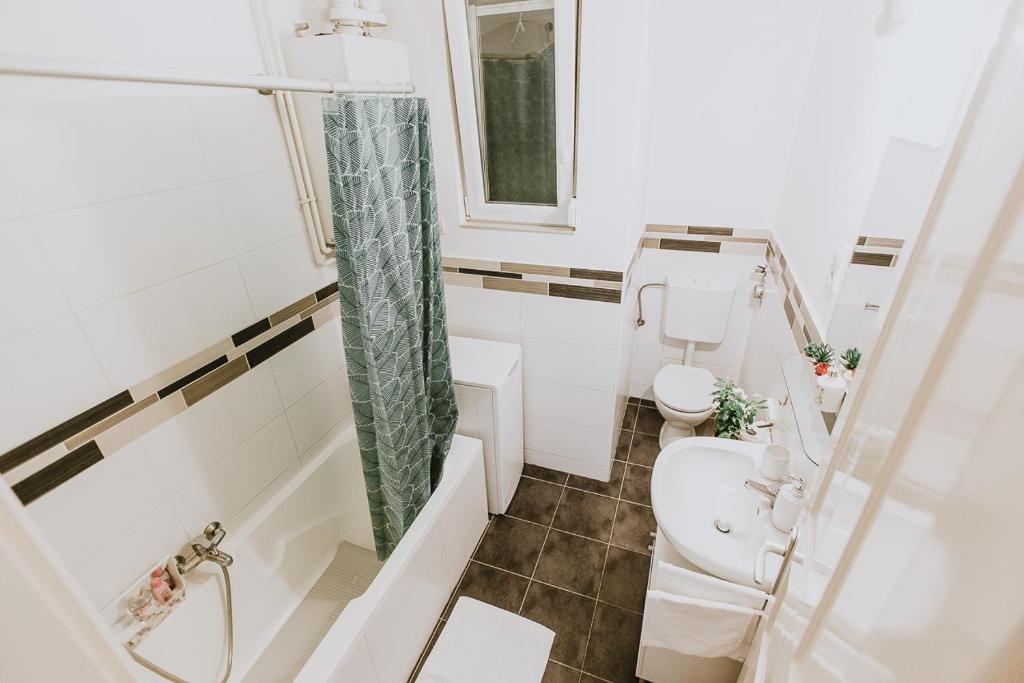 Fotografia z galérie ubytovania Budapest FOLK Apartment 60sm Spacious and Bright v Budapešti