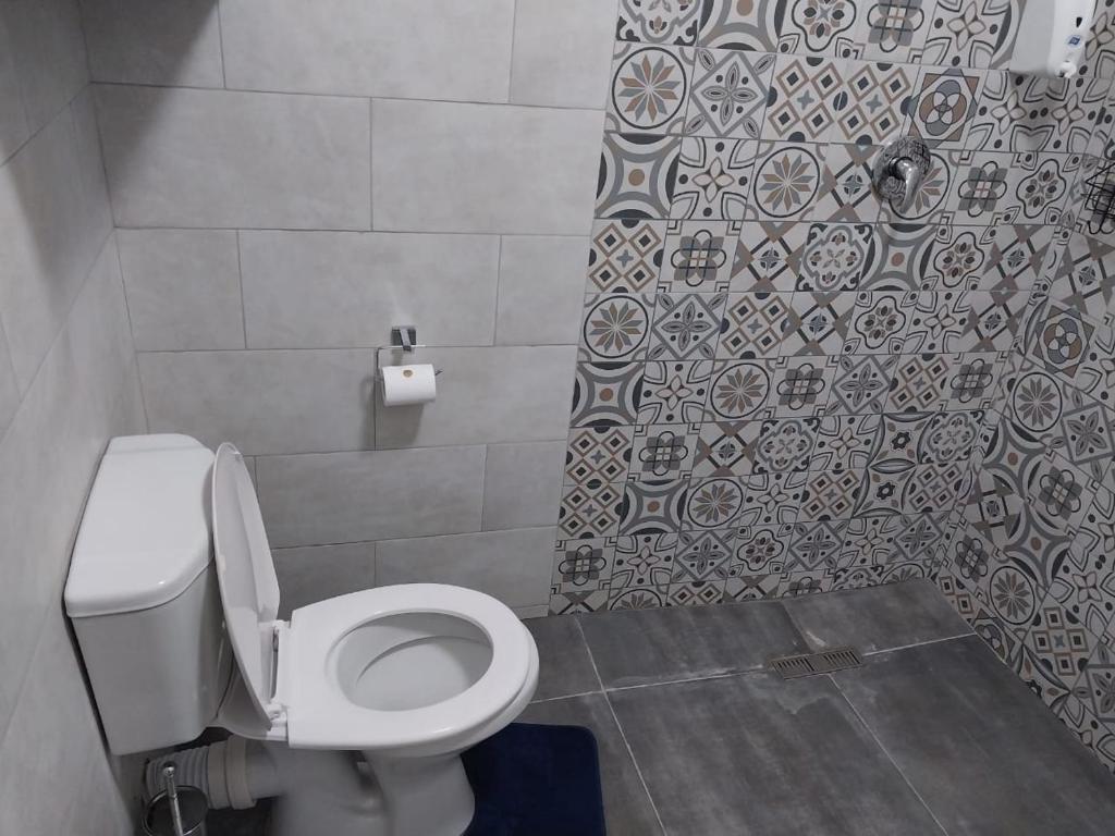 The Guesthouse Klerksdorp的一间浴室