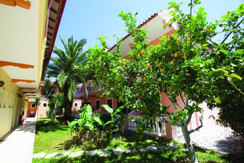Zahrada ubytování Valentinos Apartments