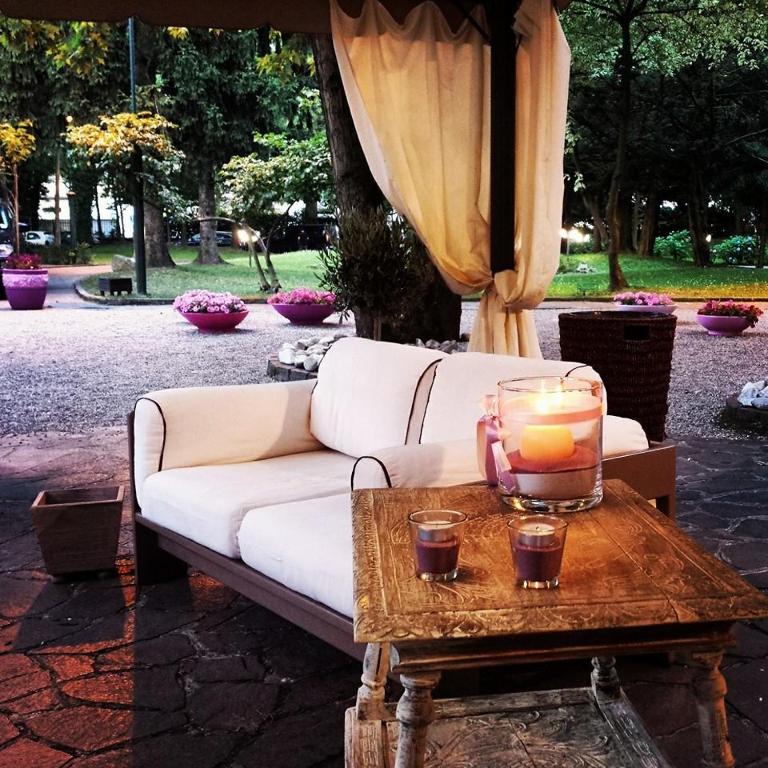 Posezení v ubytování Albergo Ristorante Sant'Eustorgio