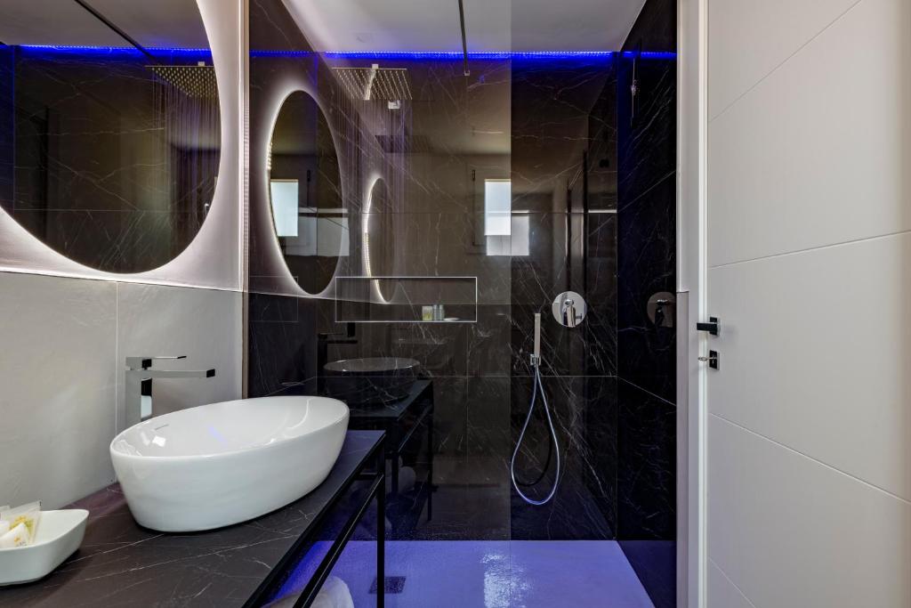 Kúpeľňa v ubytovaní Cara a Bentu - Charming Rooms