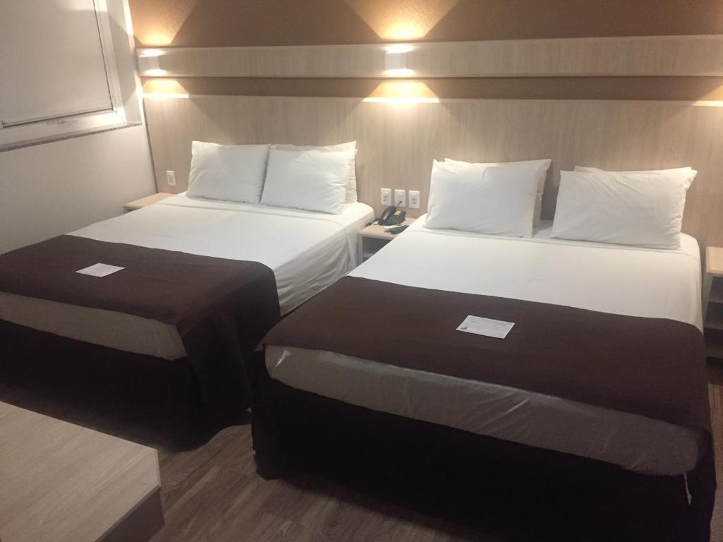 Quarto Queen Standard com 2 Camas Queen-size