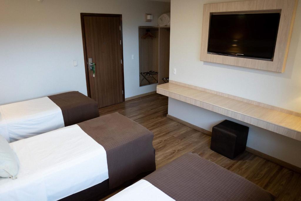 Quarto Triplo Econômico