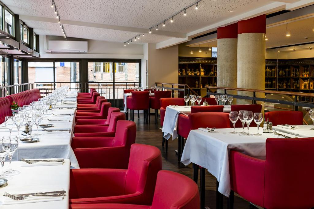 Hôtel Le Père Léon - Resim 4