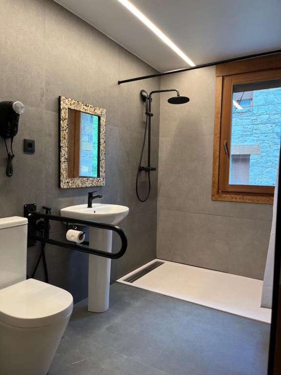 Kúpeľňa v ubytovaní Hotel Els Encantats
