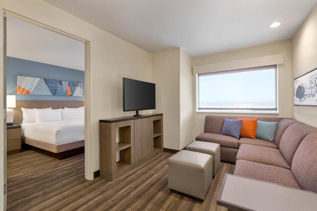 Hyatt House Bryan/College Station photo