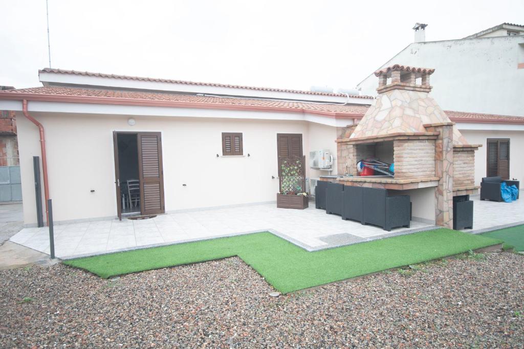 SGM CASA VACANZE a Masainas - Villa con Piscina e BBQ