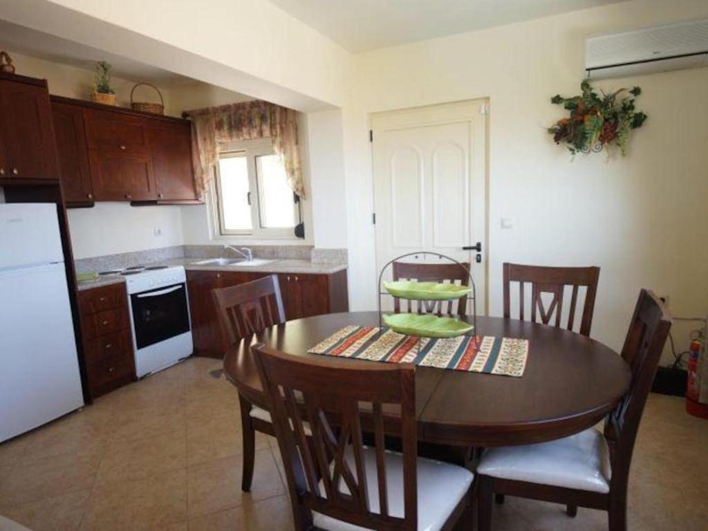 Holiday house for 10 persons, with swimming pool - Villa