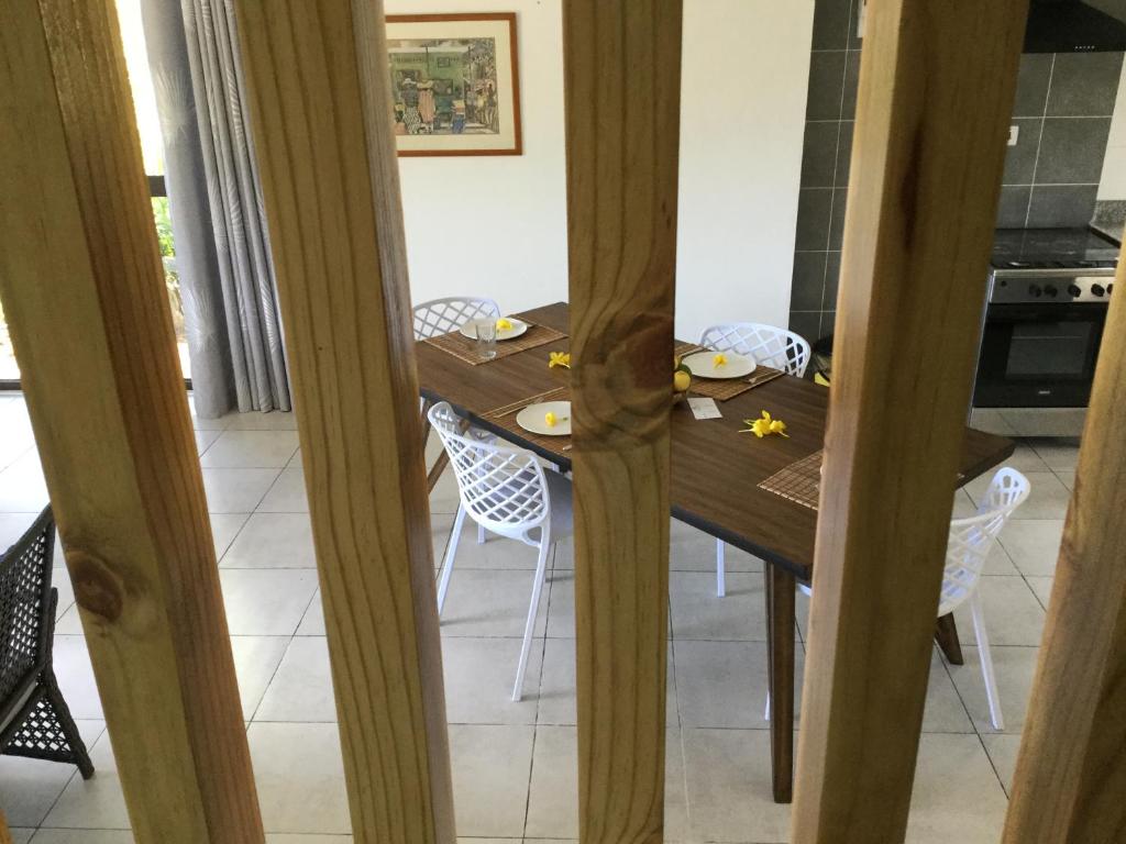Kuchyň nebo kuchyňský kout v ubytování Bougainvillas Seychelles