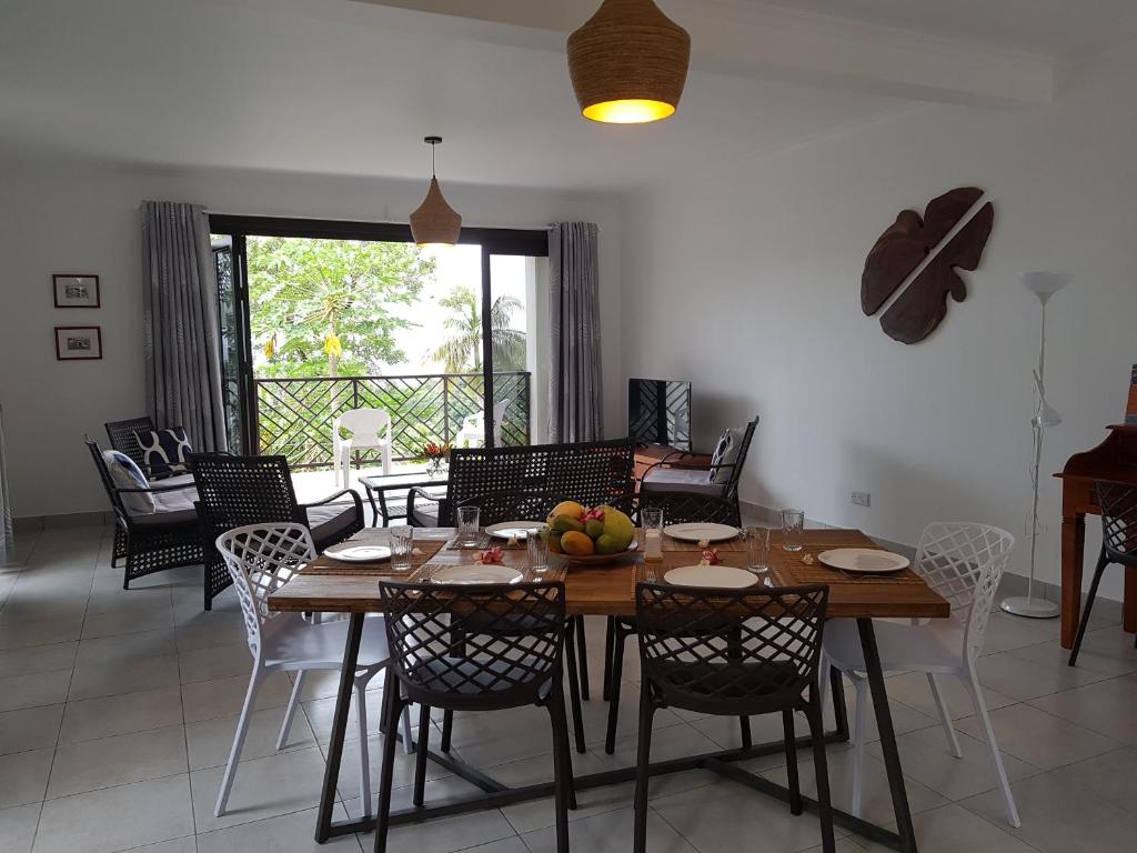 Posezení v ubytování Bougainvillas Seychelles