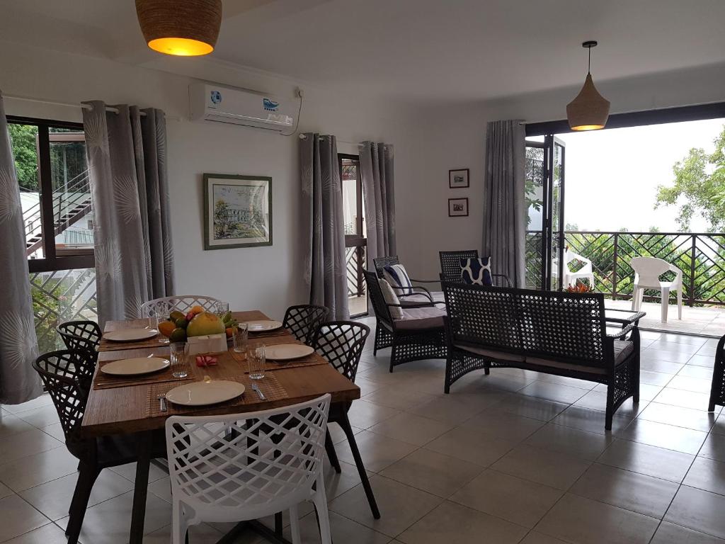 Posezení v ubytování Bougainvillas Seychelles