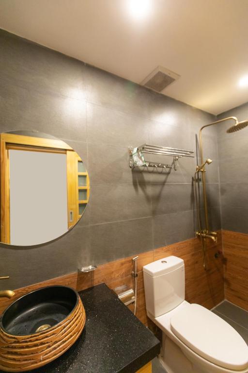 Phòng tắm tại Nguyễn Tài Hostel &amp; Coffee Đà Lạt