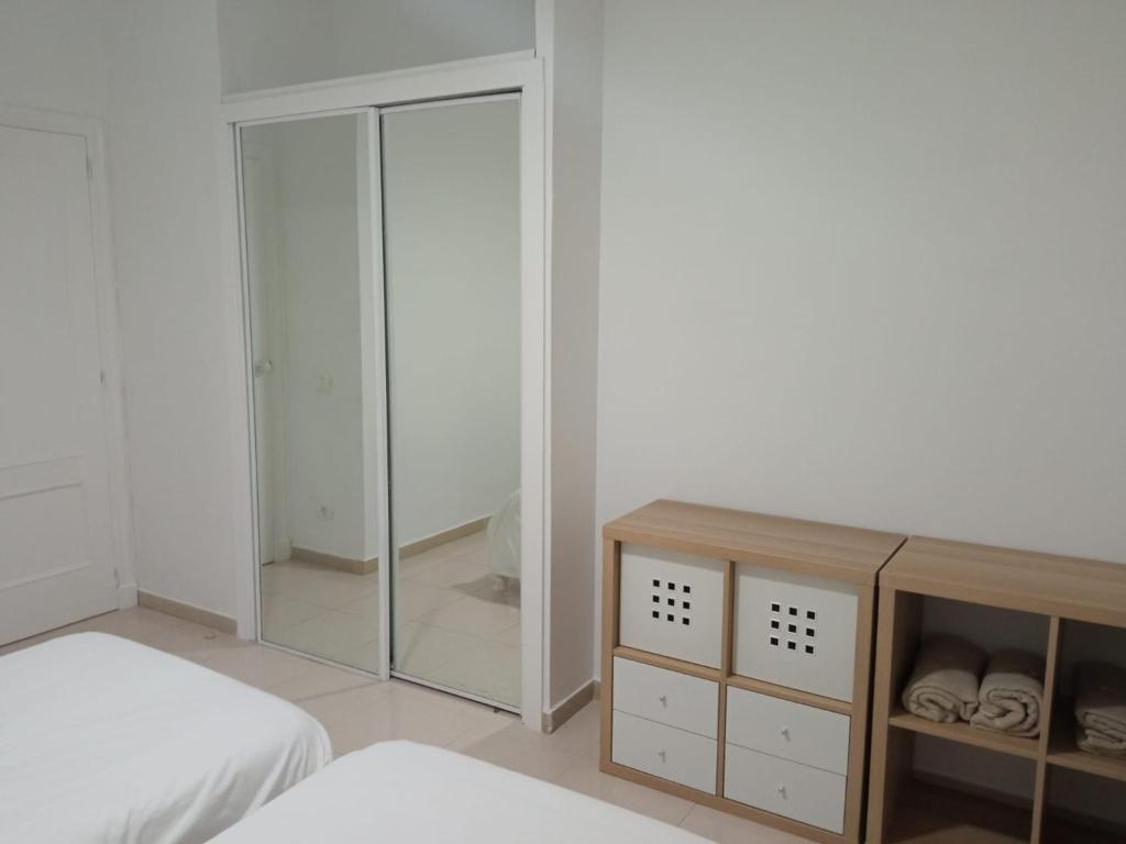 Fotografie z fotogalerie ubytování Golf del Sur-1 bedroom poolside apartment-sleeps 4 v destinaci San Miguel de Abona