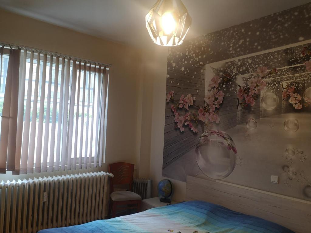 50 sq m APARTMENT on 500 meters from the Presidency