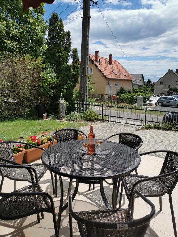 Budova, v ktorej sa dovolenkový dom nachádza