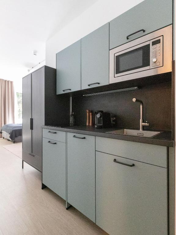 Limehome Berlin Luise Henriette Str - Digital Access - Resim 19