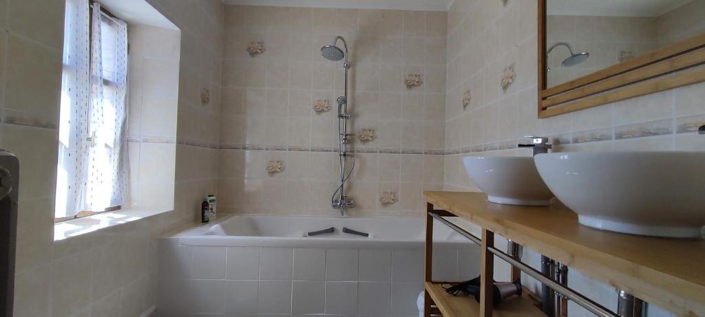 Domaine les Garrigues - Chambre Double Avec Salle De Bain Privée