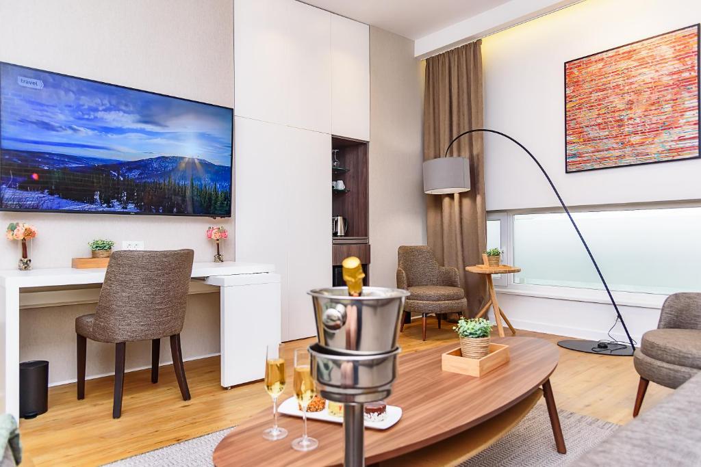 Belgrade Inn Garni Hotel - Resim 7