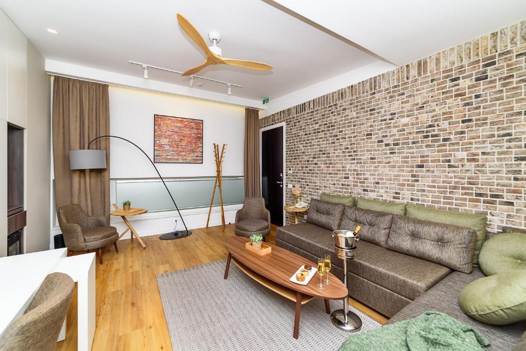 Belgrade Inn Garni Hotel - Resim 8