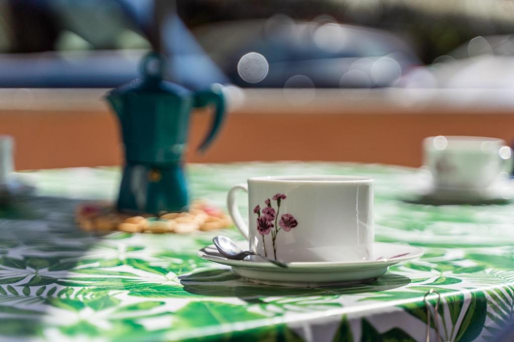Coffee and tea making facilities at Sea Shell Isola Rossa