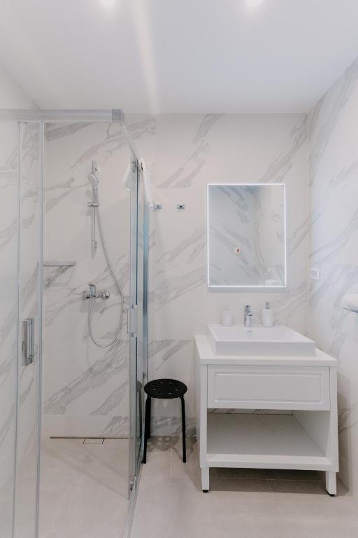 Carmen Residence Apartments - 11