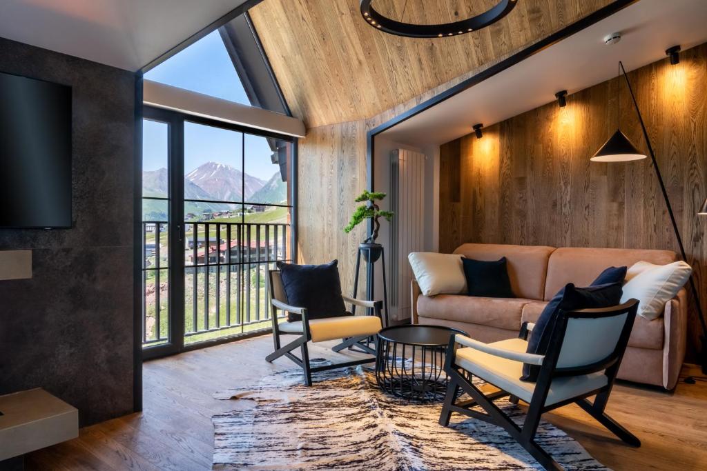 Posezení v ubytování Luxury Apartment Kavkaz View