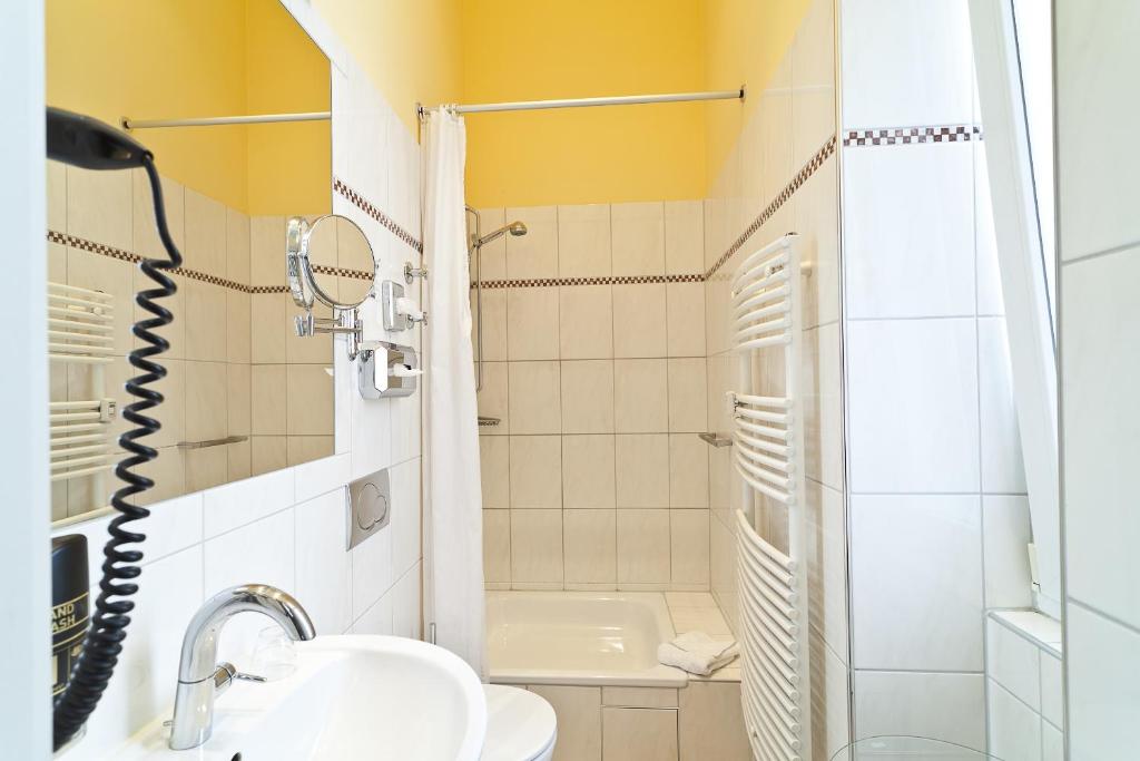 Koupelna v ubytování Hotel Vivaldi Berlin am Kurfürstendamm