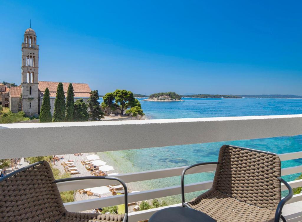 Beach Bay Hvar Hotel - New in July 2022 Beach Bay Hvar Hotel - New in July 2022