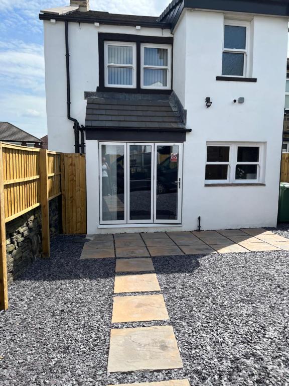 1 bed Luxury Home in Leeds with optional Hot Tub, Leeds (updated prices