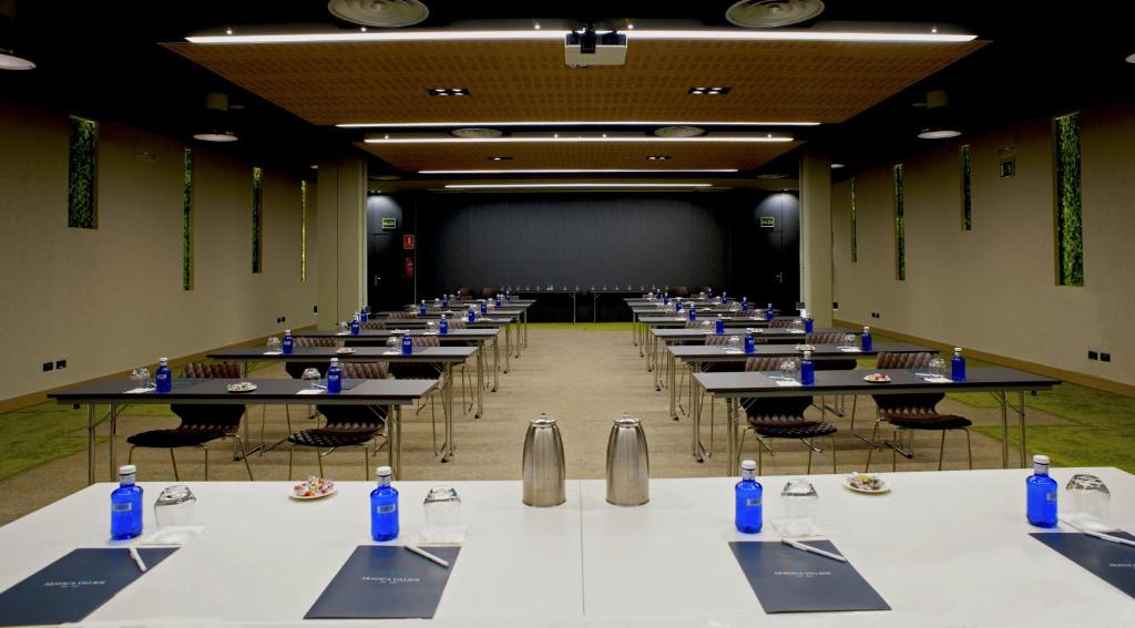 Aravaca Village Hotel - Resim 35