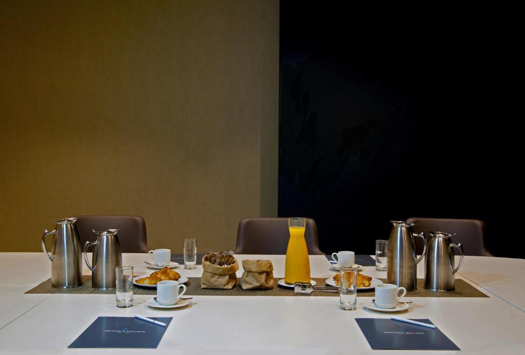 Aravaca Village Hotel - Resim 43