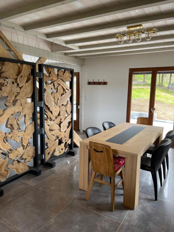 Posedenie v ubytovaní CHALET-MICHEL avec SPA