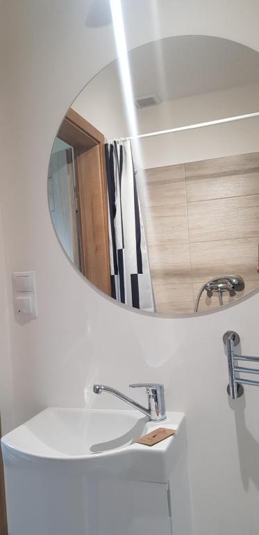 White Room Wrocław przy Wyspie Opatowickiej - 19