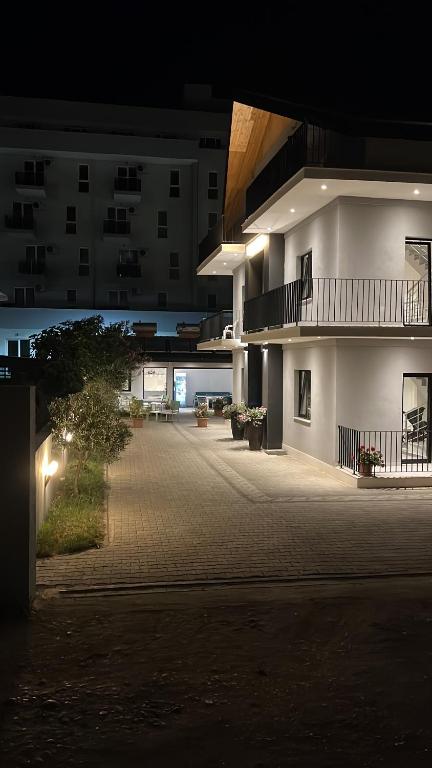 Vila Lazri
