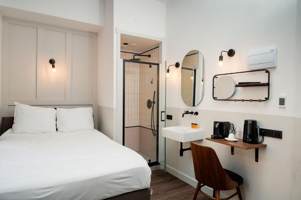 Mr.Lewis Rotterdam - Resim 32