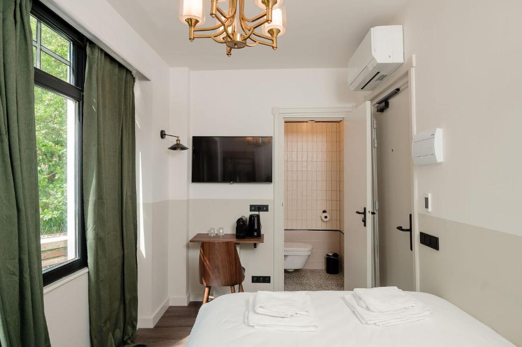 Mr.Lewis Rotterdam - Resim 30