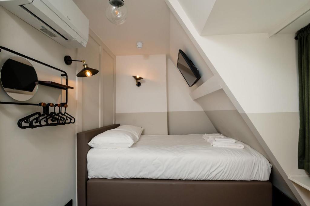 Mr.Lewis Rotterdam - Resim 17